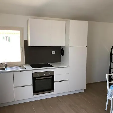 Rs306 - Marcelli, Monolocale In Centro Con Parcheggio